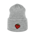 Haftowana czapka beanie - TRUSKAWKA