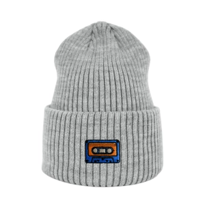 Haftowana czapka beanie - KASETA
