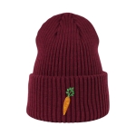 Haftowana czapka beanie - MARCHEWKA