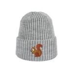 Haftowana dziecięca czapka beanie - WIEWIÓRKA