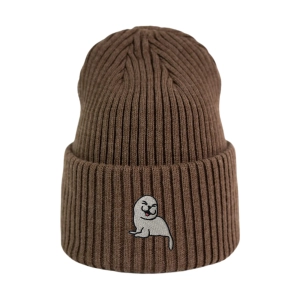 Haftowana czapka beanie - FOKA