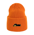 beanie_pomaranczowa-spiacyczarnyjamnik.png