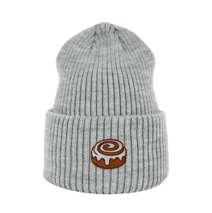 Haftowana czapka beanie - CYNAMONKA